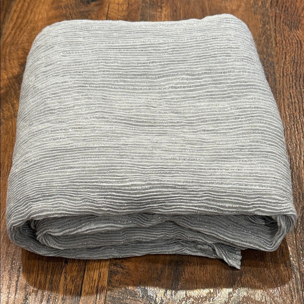 Gray Textured Scarf - Picture 3 of 4